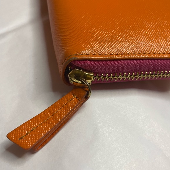 COPY - Leather Wallet ✨🍊Samantha Thavasa Orange 🍊 Fuchsia wallet - Picture 5 of 9